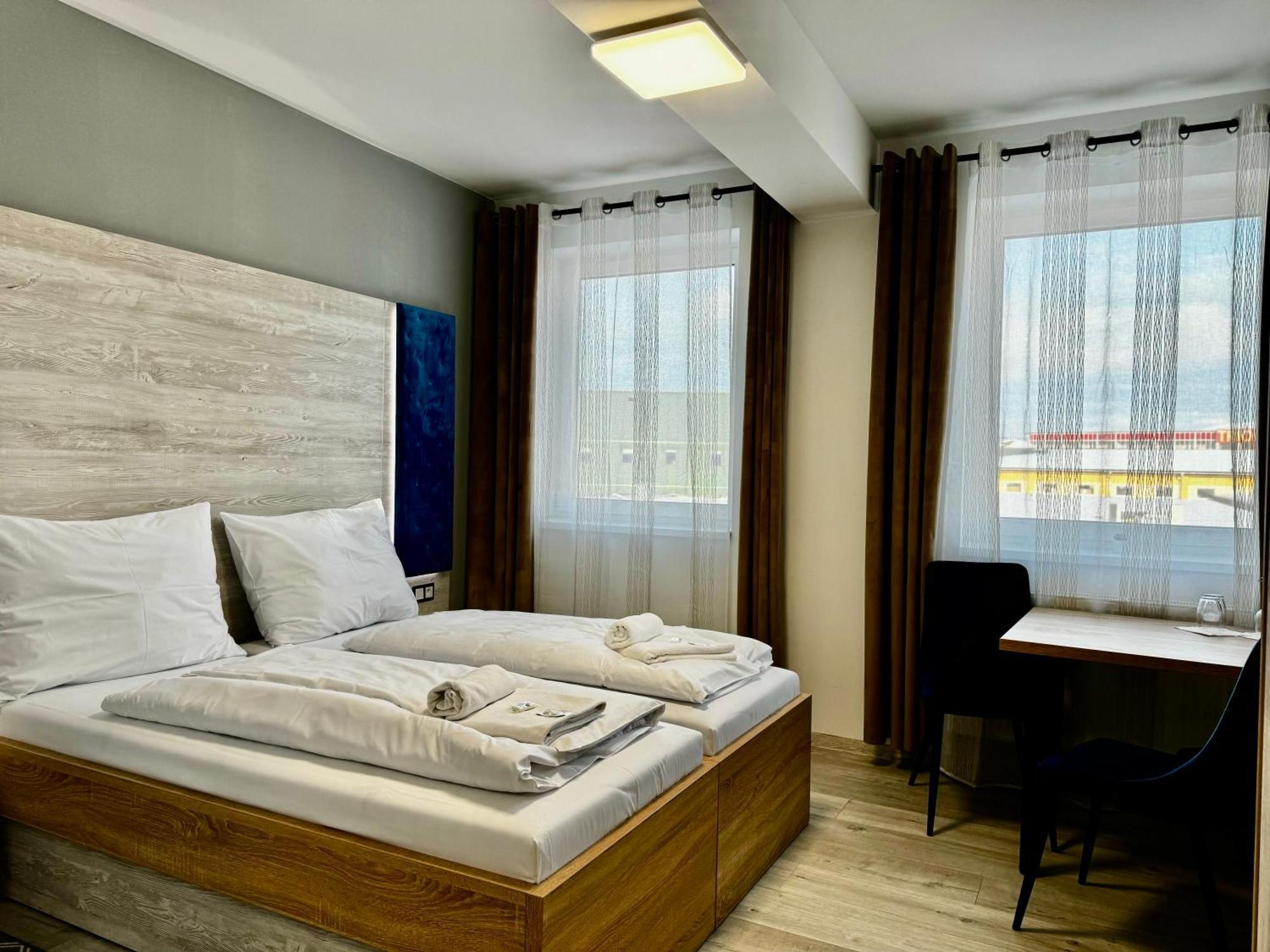 Acko Gurman Hotel Namestovo Exterior photo